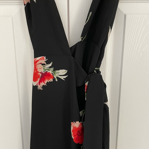 Leith Halter Maxi Dress - Picture 5 of 6